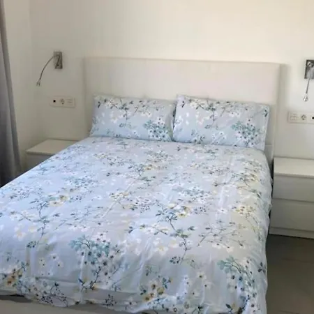 Modern 2 Bed With Sea Views, Bonanza *